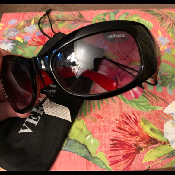 NEW RARE Vintage Versace Sunglasses Red Black WOW! - Picture 4 of 9